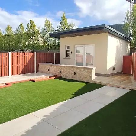 Lejlighed Private Ensuite With Kitchenette Phibblestown