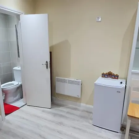 Lejlighed Private Ensuite With Kitchenette